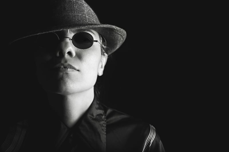 Detective image